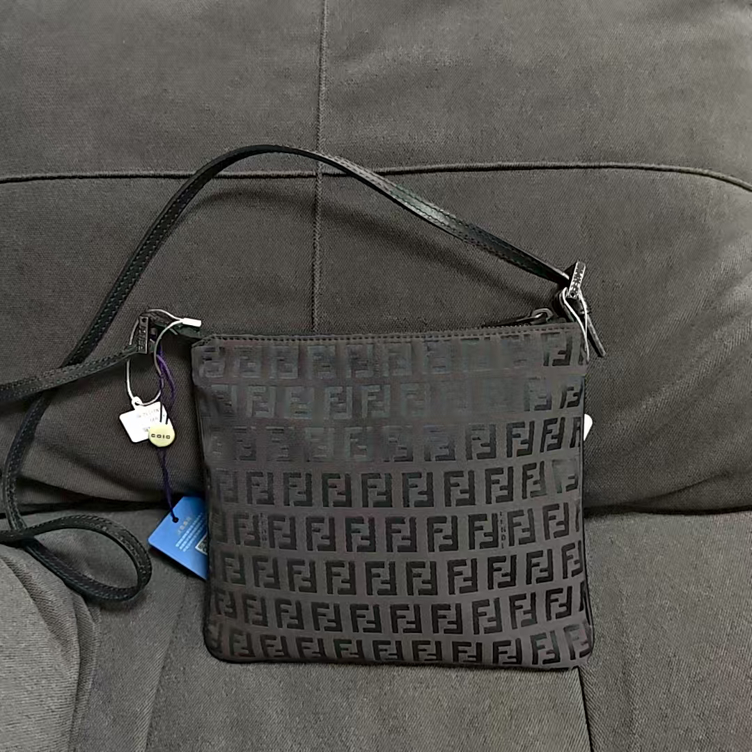 95新 FENDI/芬迪 G专属/芬迪斜挎包/13206