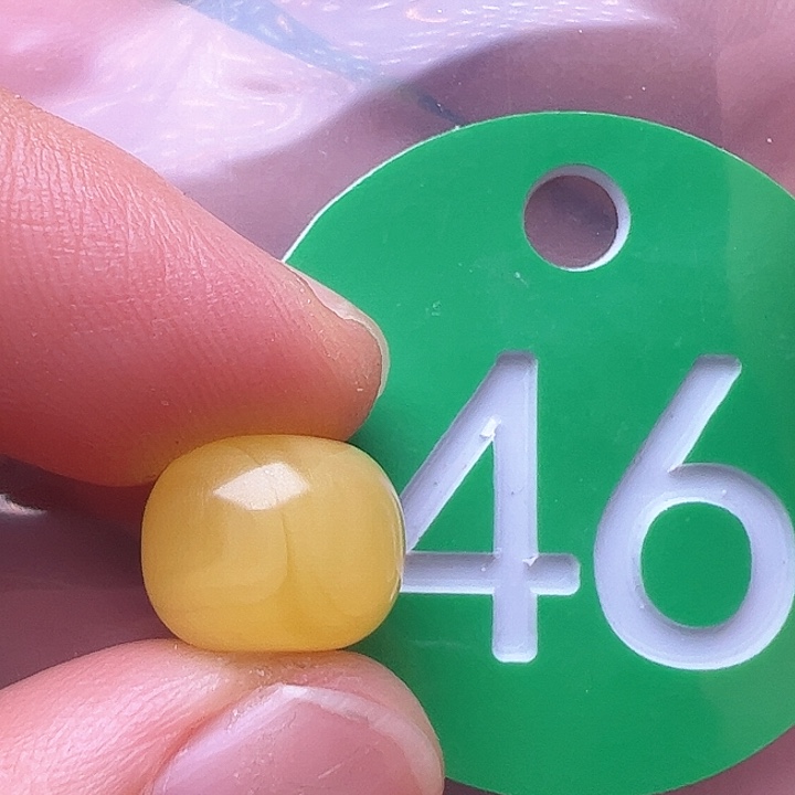 蜜蜡裸石未镶嵌11.2m m