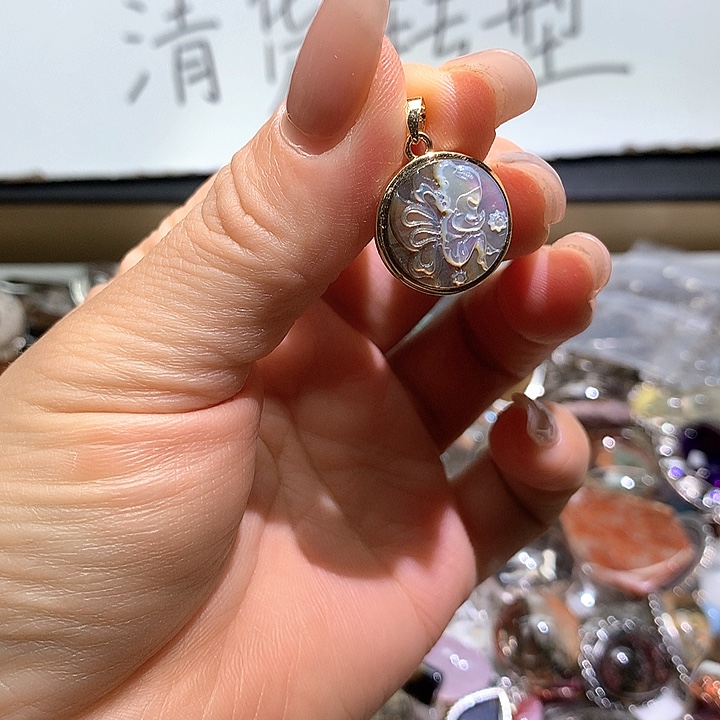 颈饰未镶嵌水晶水晶