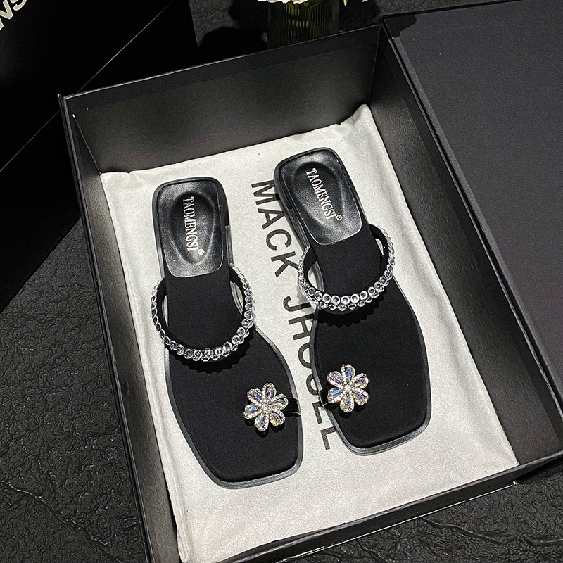 方头水钻露趾平底拖鞋女凉拖夏季外穿一字拖夏季凉鞋仙女风防滑