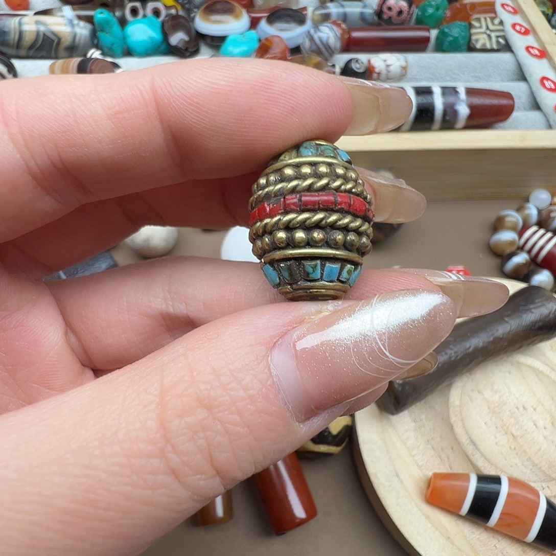 用***户玛瑙/玉髓未镶嵌珠宝半成品