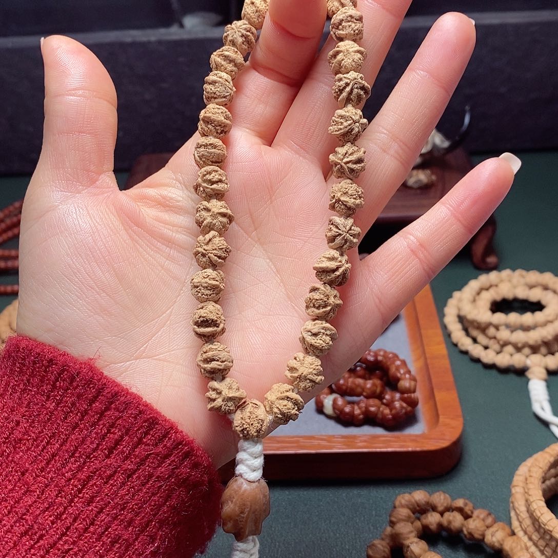 堵***神柏香籽/百香籽吊坠358.8