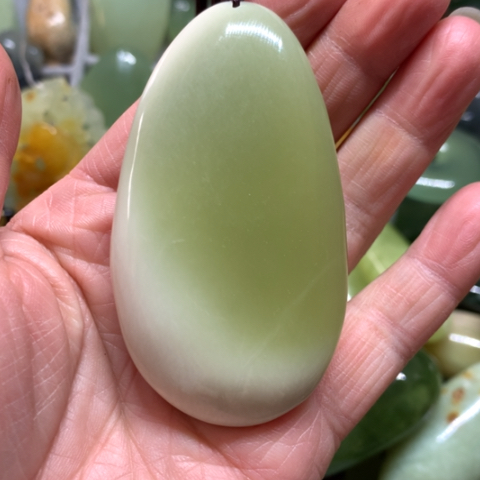 蛇纹石玉未镶嵌手把件