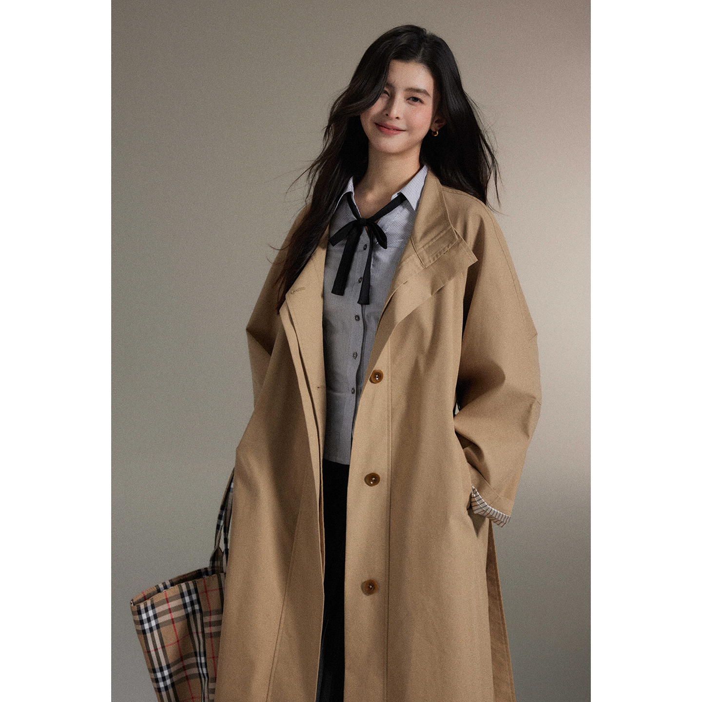 贰羊设计【予秋】高级感拼接条纹袖风衣外套女秋宽松气质休闲大衣