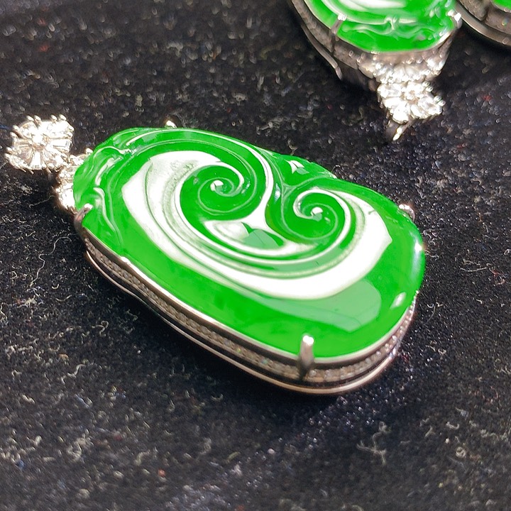 【闪购商品】翡翠颈饰未镶嵌翡翠