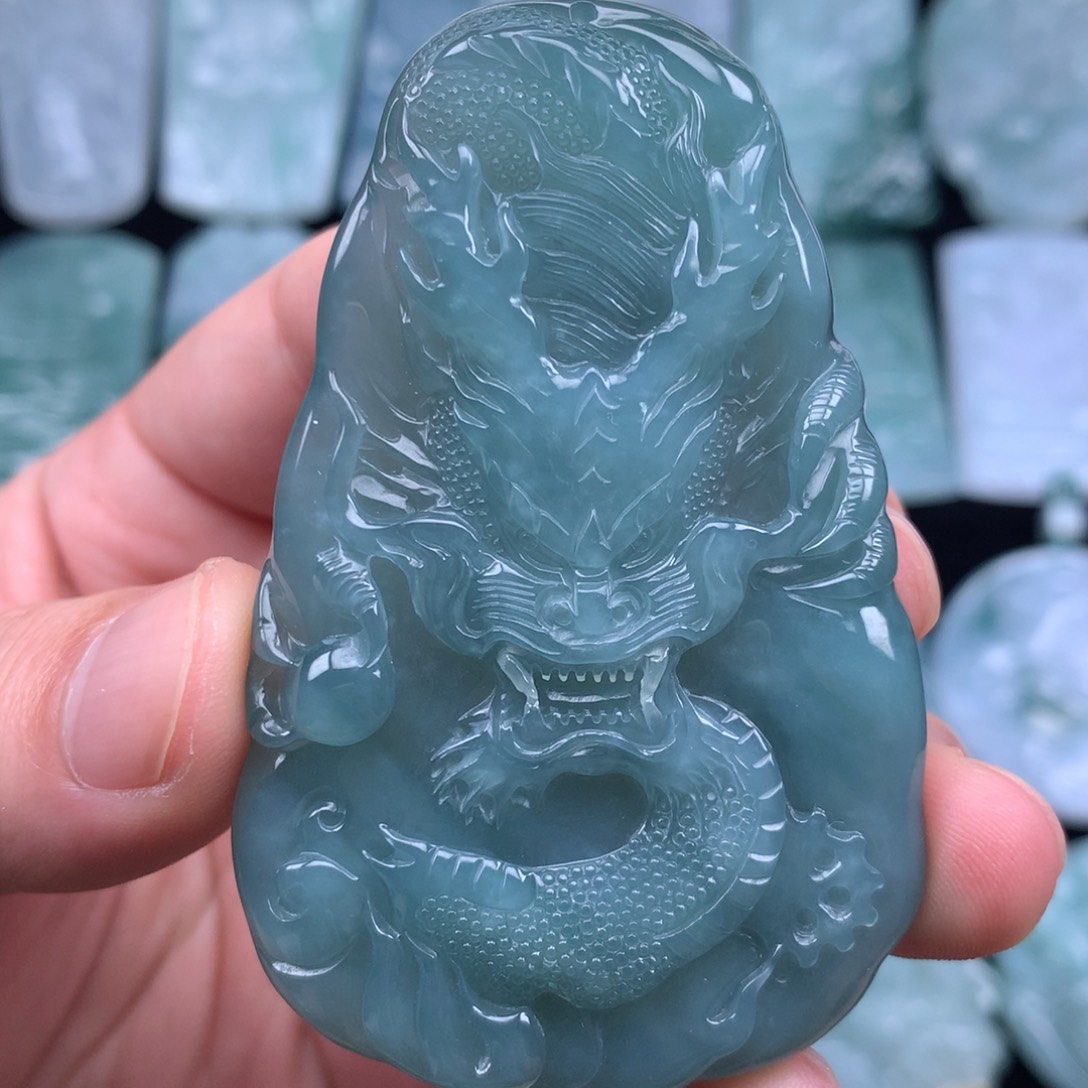 翡翠颈饰未镶嵌翡翠999999