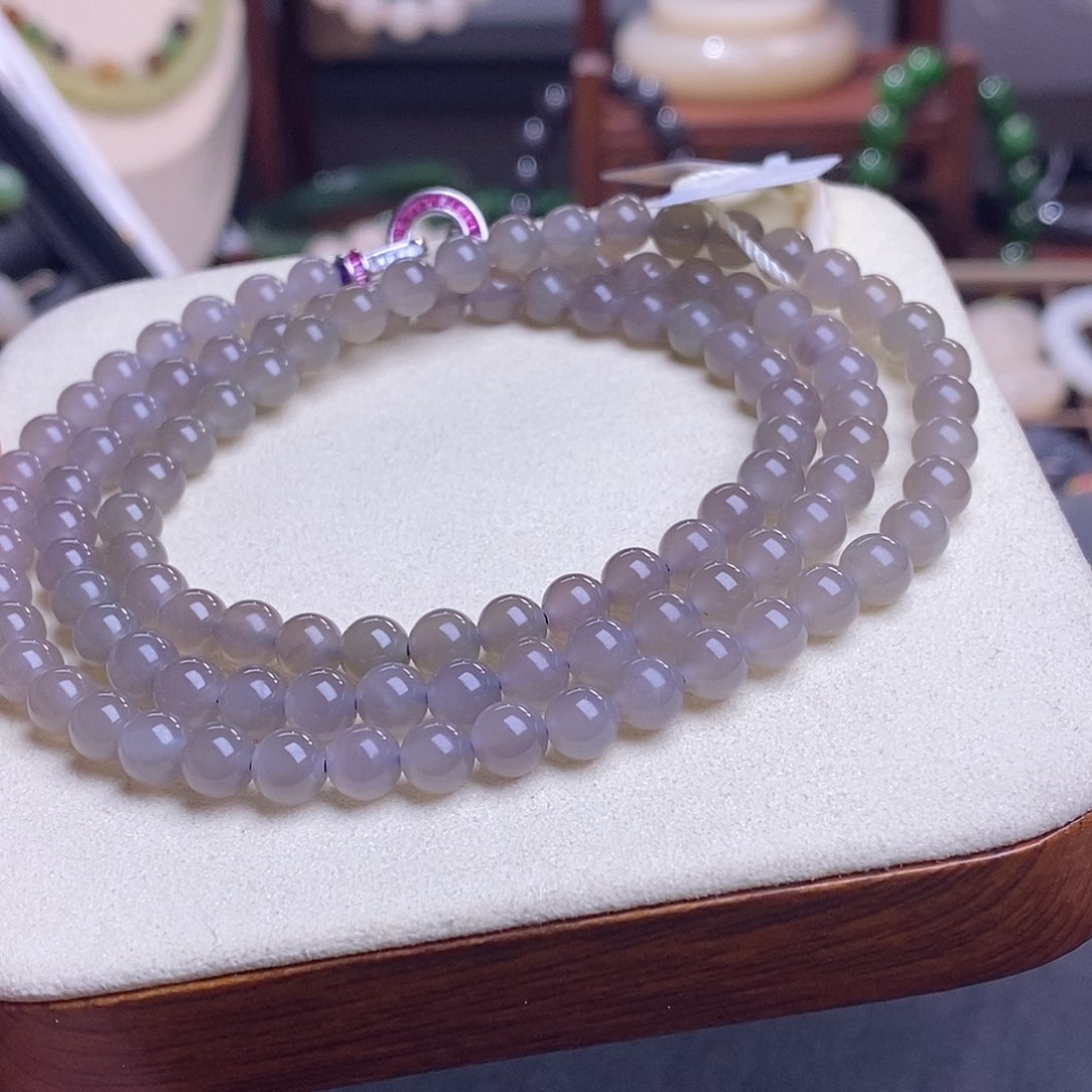 和田玉清货价老矿料冰烟紫珠链6m未镶嵌