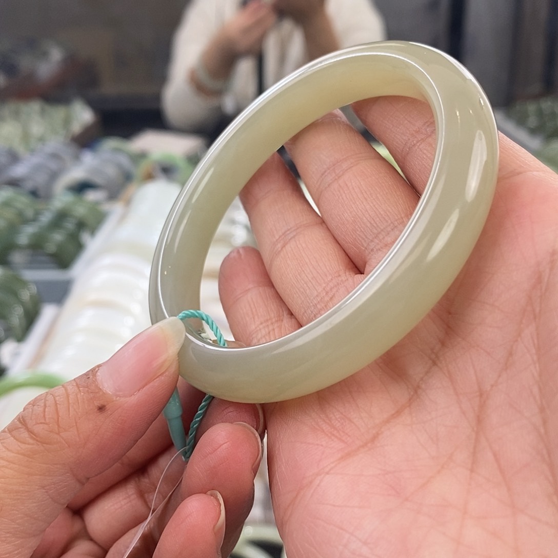 和田玉和田玉手镯59未镶嵌春****蓝