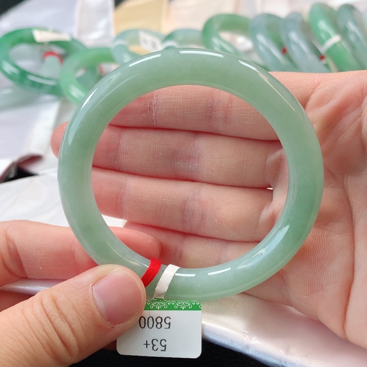 翡翠手镯未镶嵌缅甸A货翡翠手镯