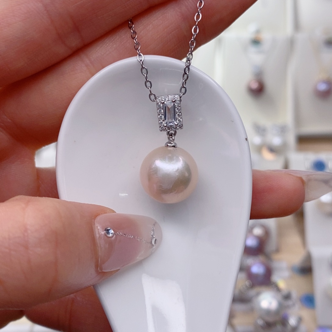 淡水珍珠银S925镶嵌吊坠(赠链)