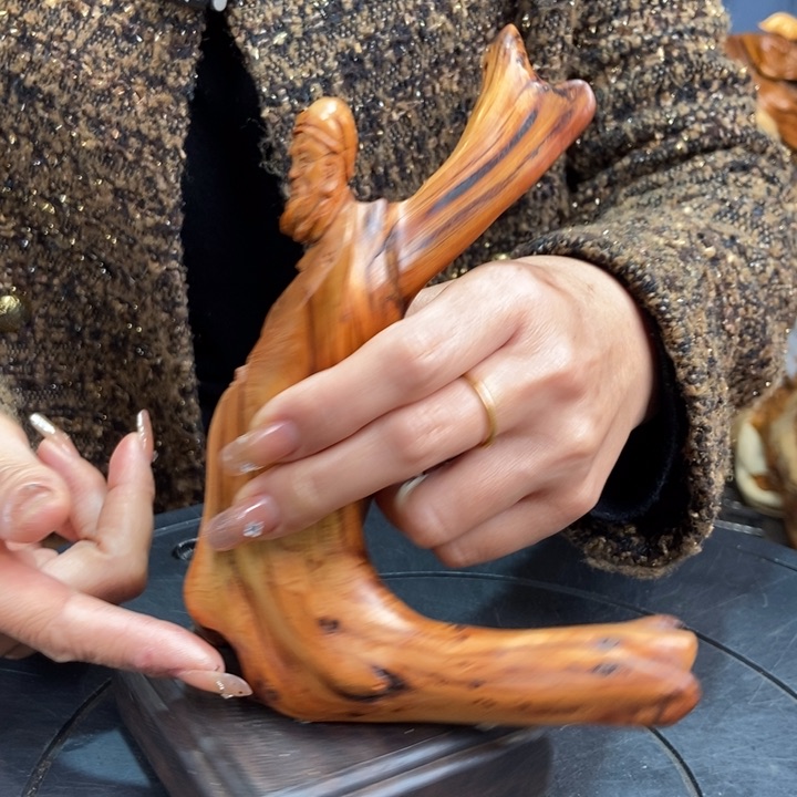 柏木（崖柏）随型摆件