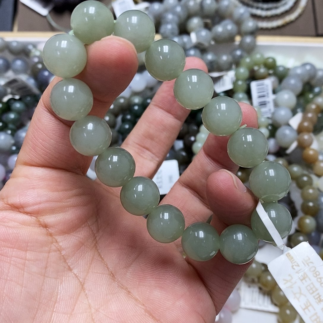 和田玉手链未镶嵌