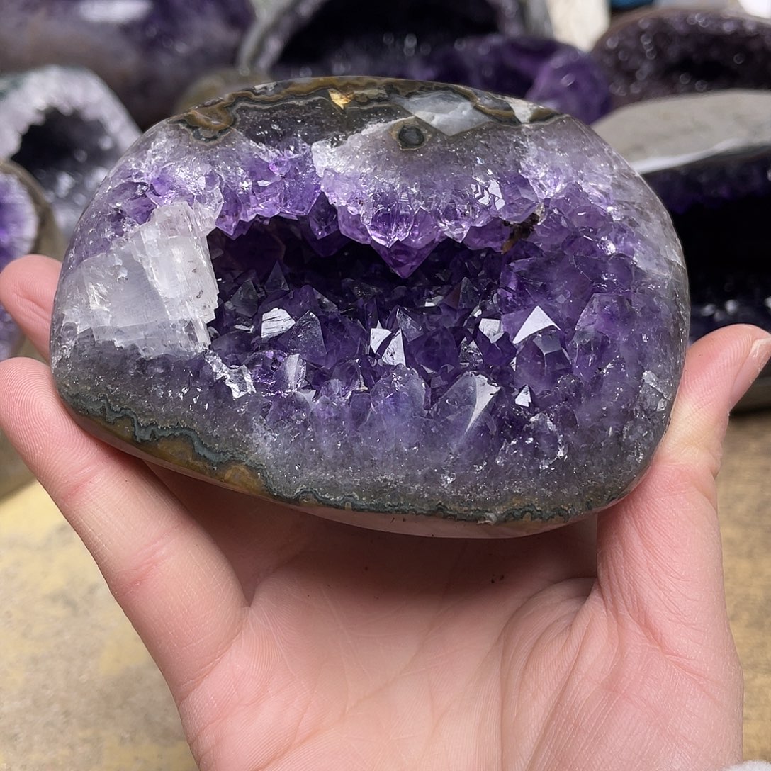 紫晶大型摆件（非配饰）未镶嵌