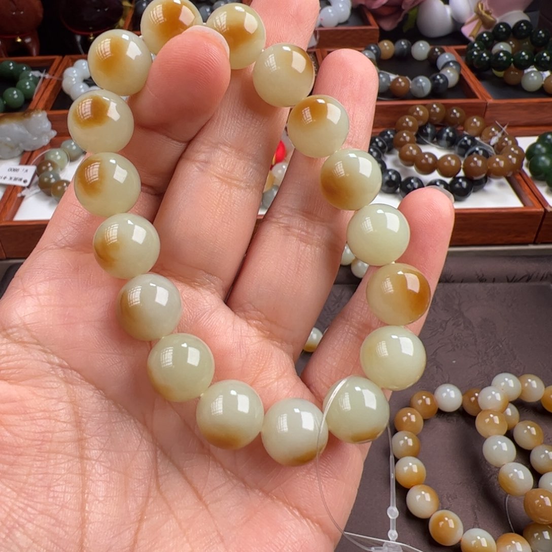 和田玉手链未镶嵌万**川