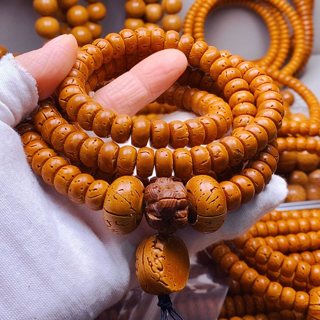 岁***ა桃核吊坠6乘10核片脖挂全品366