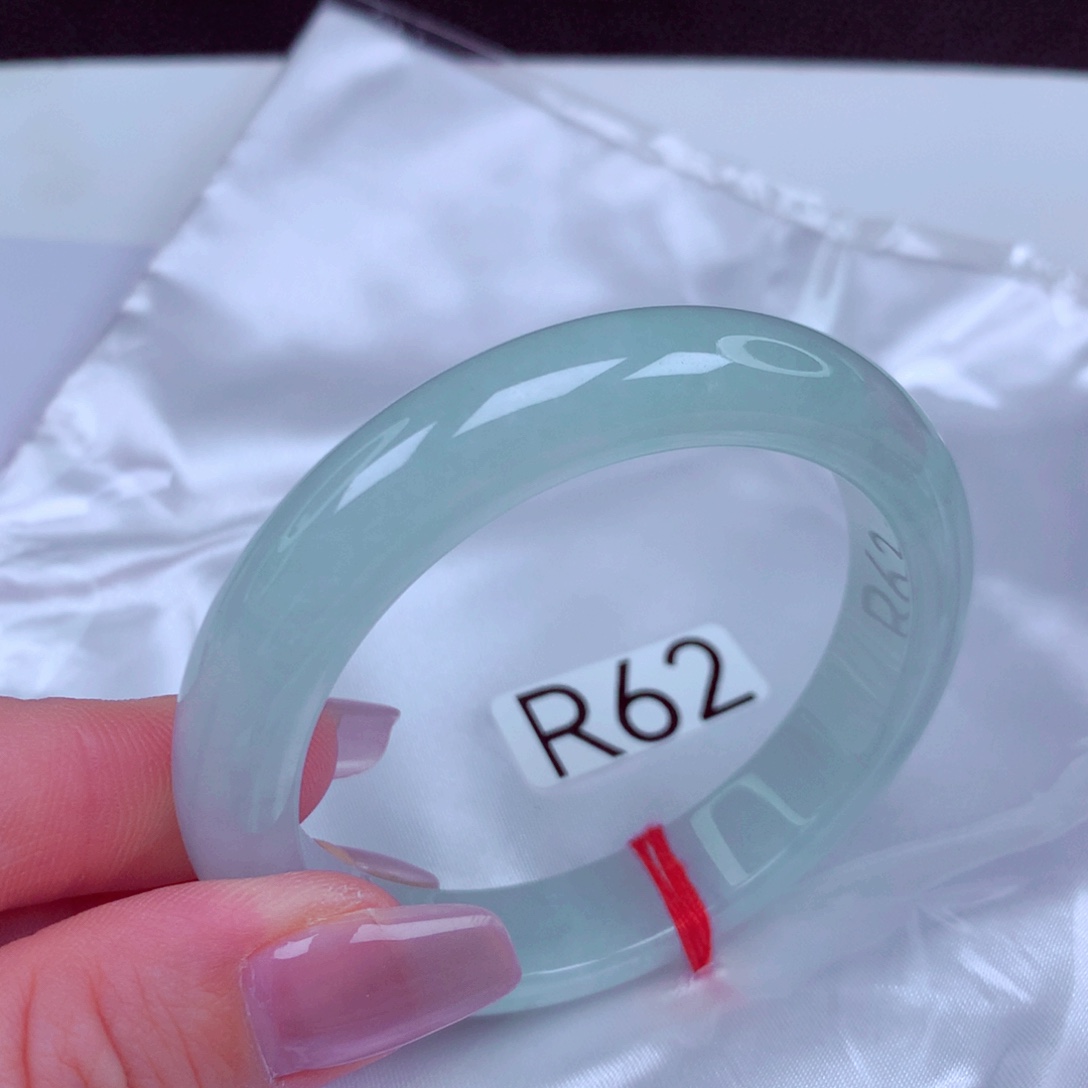 翡翠未镶嵌手镯手镯