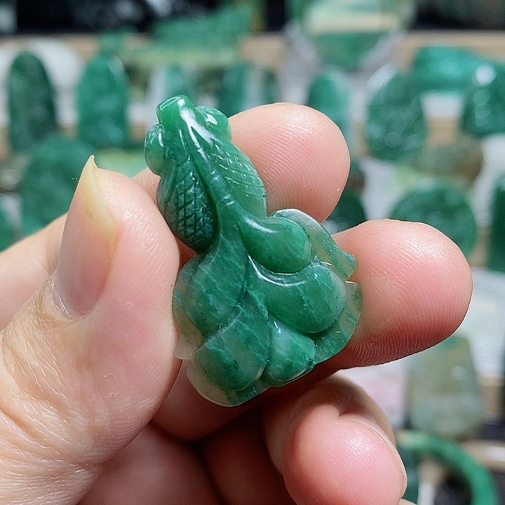 未镶嵌独山玉颈饰