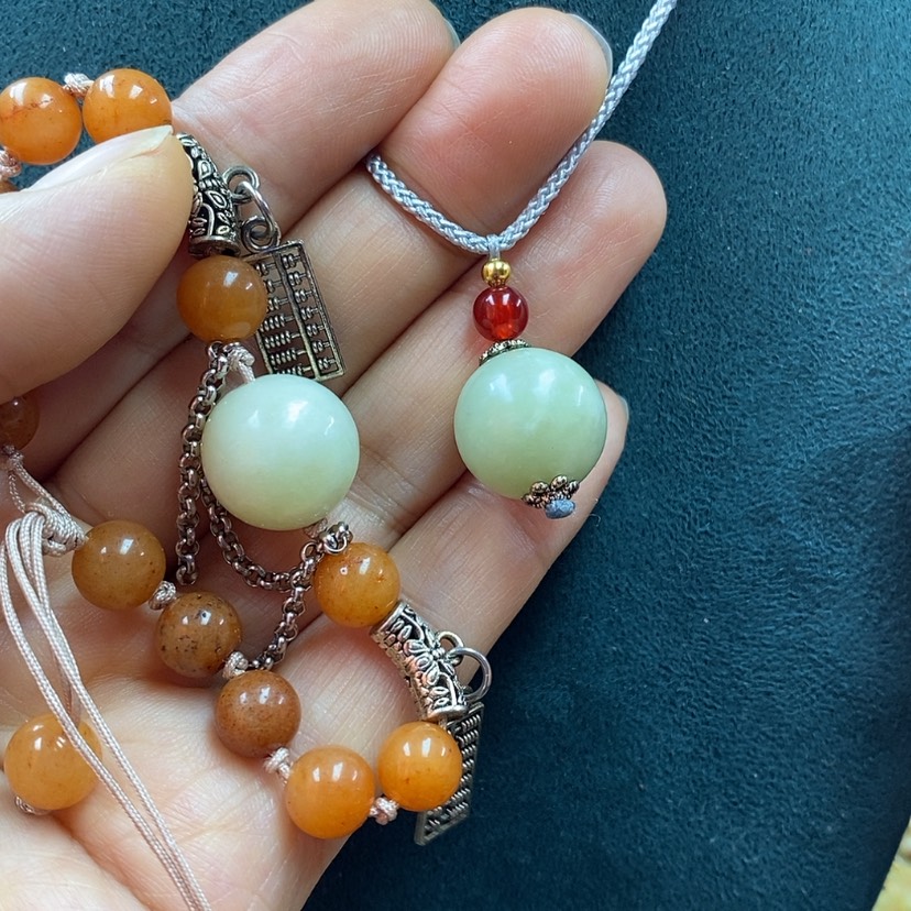 【闪购商品】蛇纹石玉吊坠，手牌未镶嵌