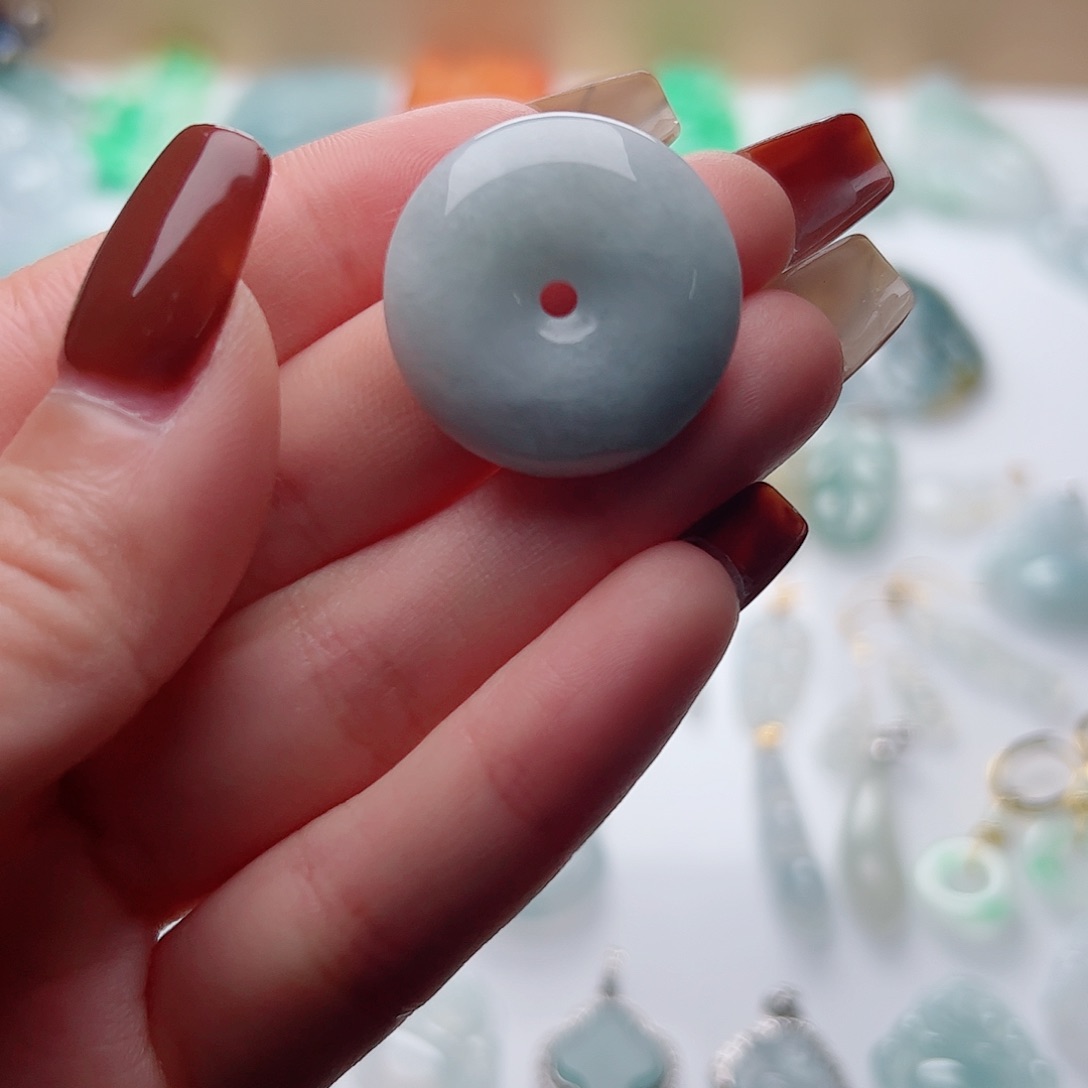 翡翠颈饰未镶嵌翡翠吊坠