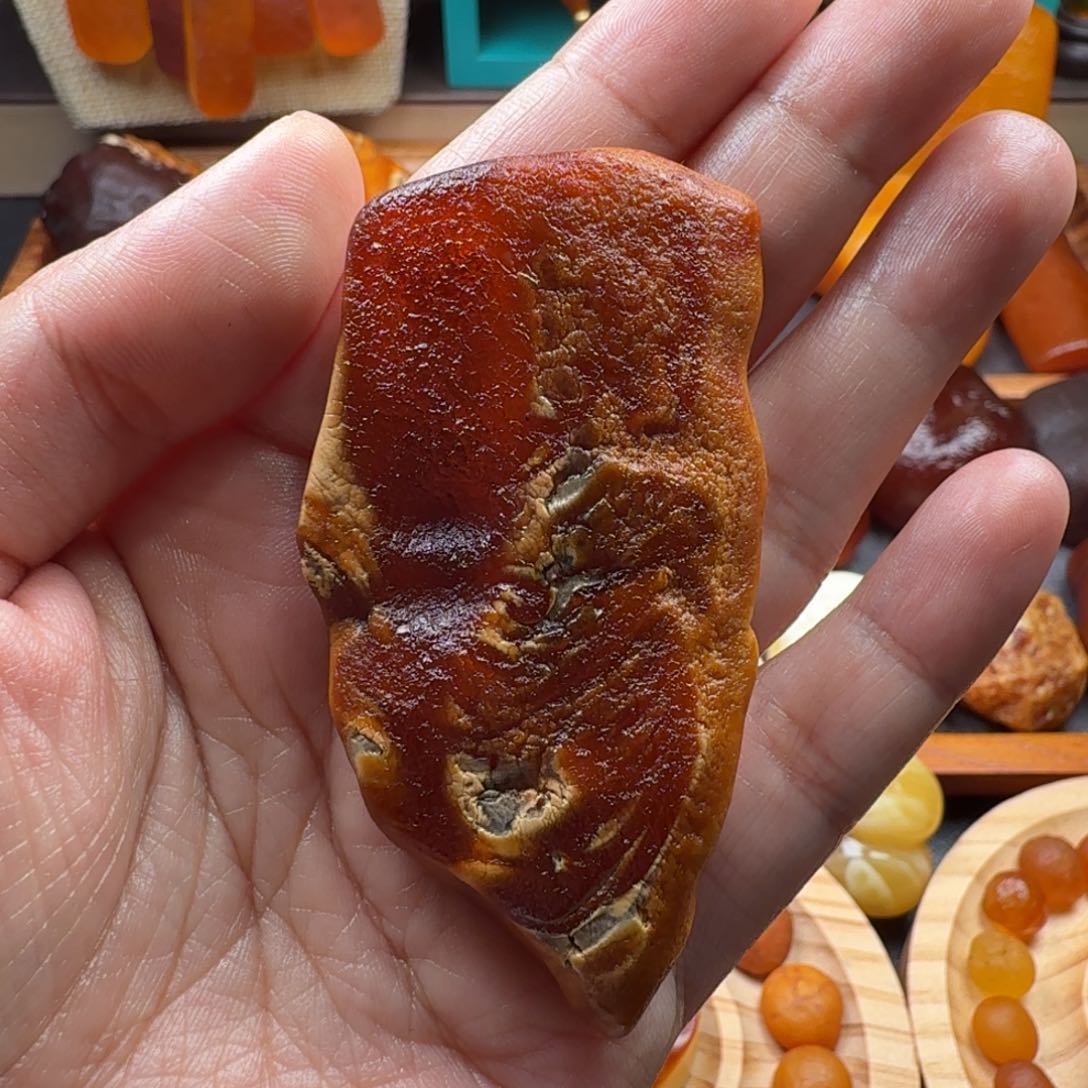 X***叔未镶嵌琥珀裸石花蜡原石定制打磨加工