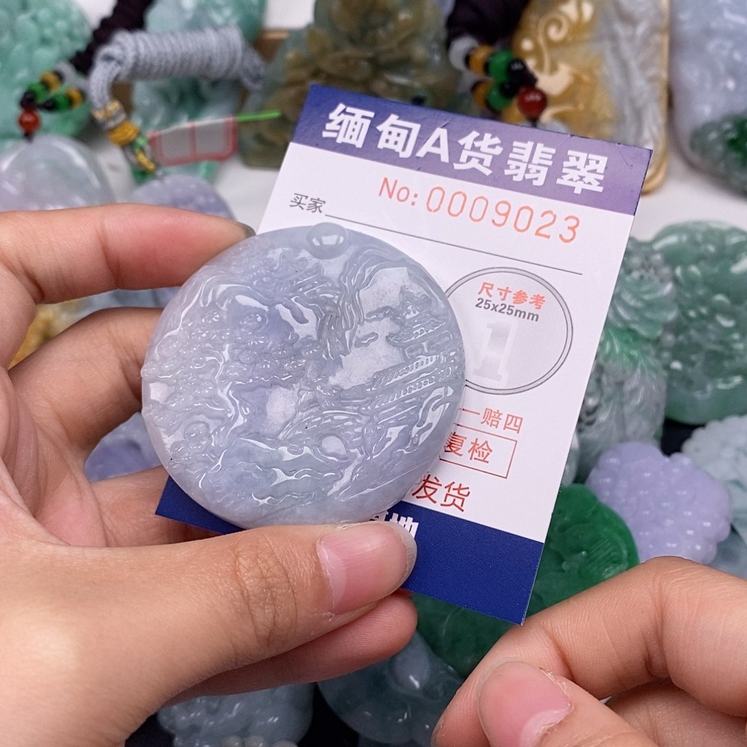 吊坠(不含链)未镶嵌翡翠