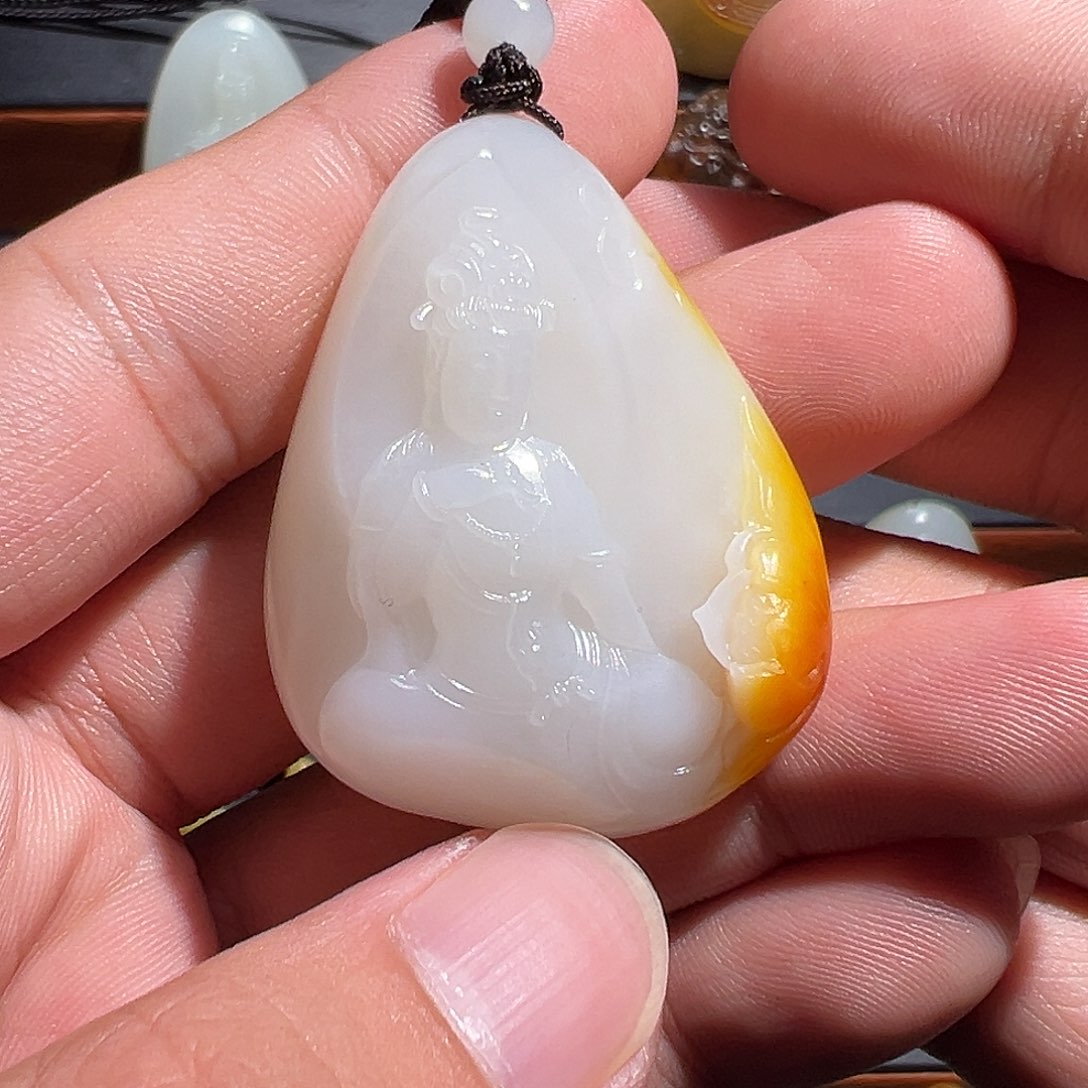 奉***和田玉未镶嵌颈饰