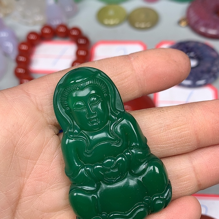 小***乐玛瑙/玉髓未镶嵌颈饰