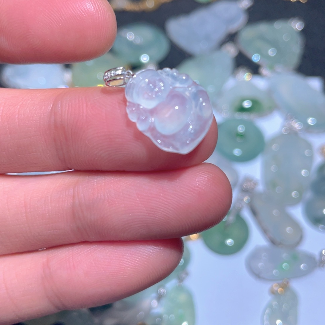 翡翠颈饰18K金镶嵌翡翠