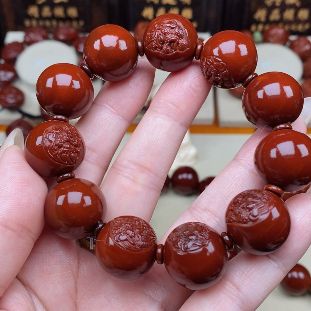 橄榄核吊坠贝*爷一念间