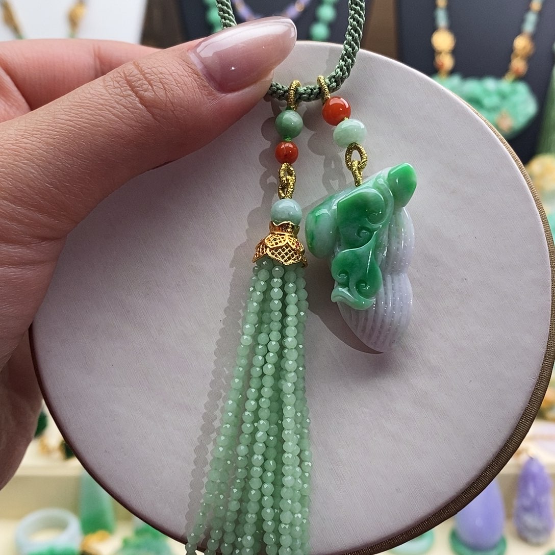 翡翠未镶嵌挂件挂件