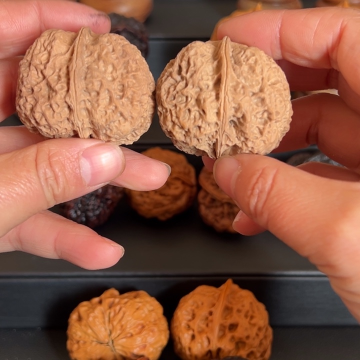 文玩核桃吊坠L苍山神鹰42