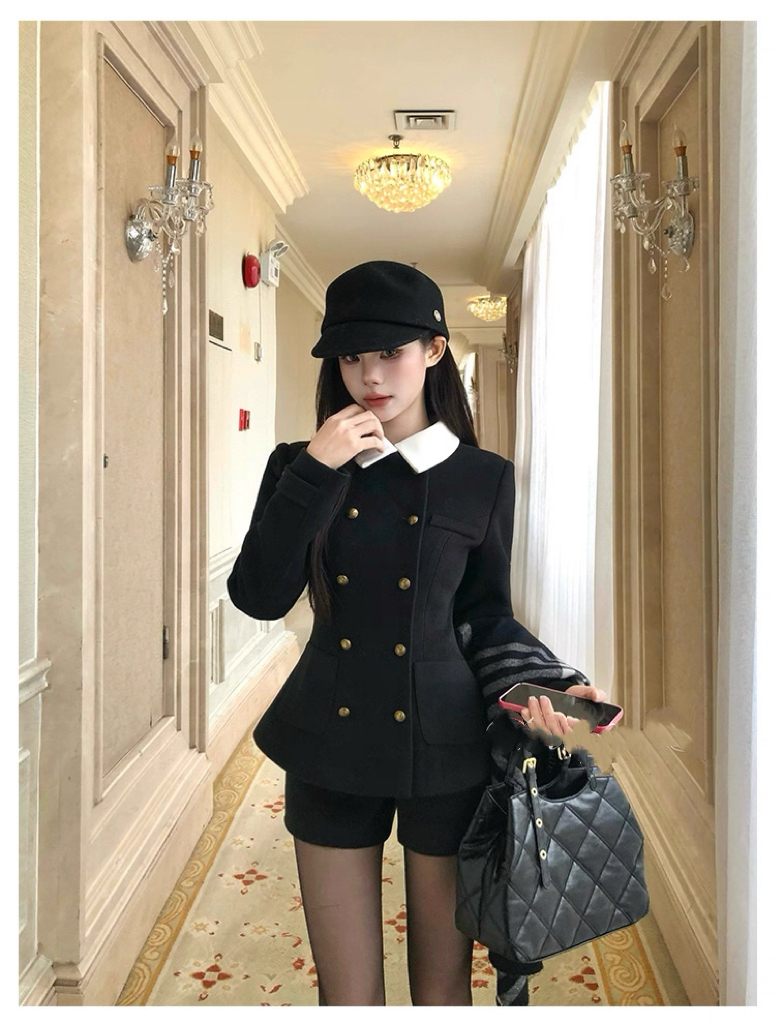 【绘里子】英伦风双排扣设计翻领拼接毛呢黑色外套显瘦短裤两件套女