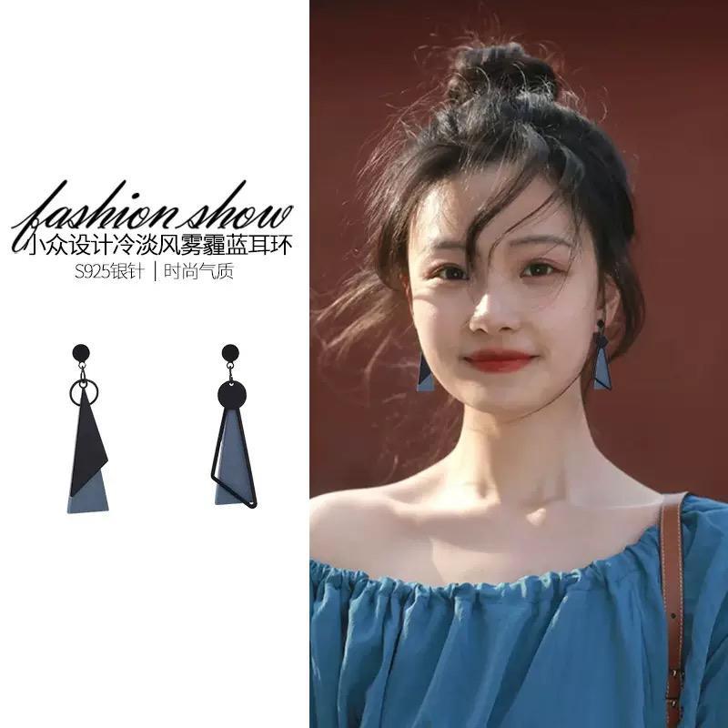 铜合金耳饰 日韩气质手工木制通用饰品其它小众黑色超仙耳钉商品图