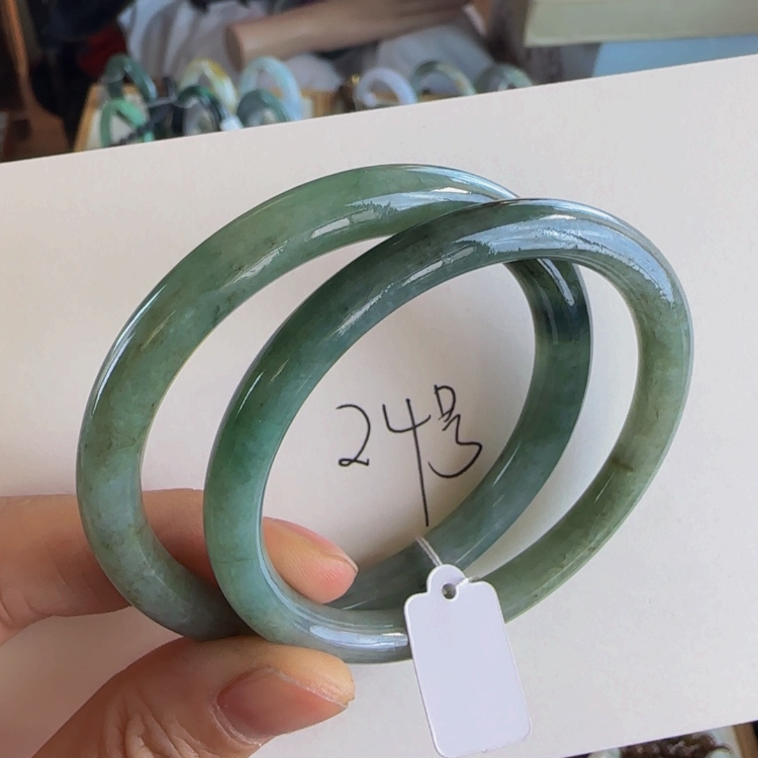 翡翠手镯未镶嵌老坑53圈老蓝水