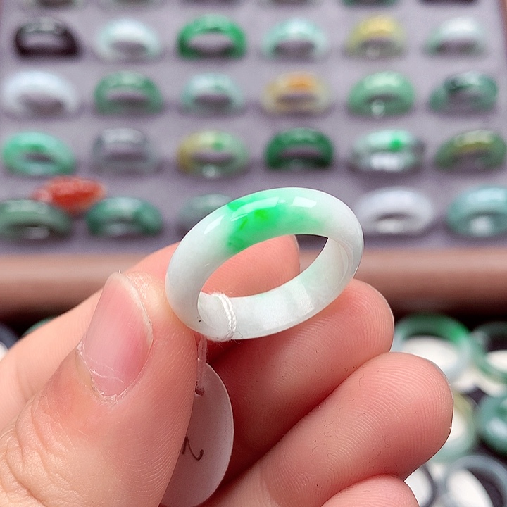 翡翠未镶嵌戒指17号