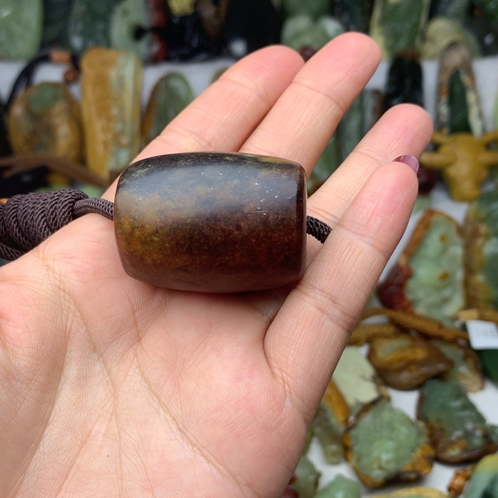 岫岩河磨玉（透闪石质玉）挂件未镶嵌