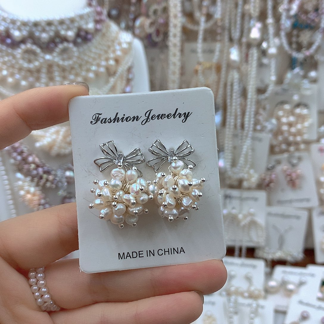 淡水珍珠银S925镶嵌耳饰