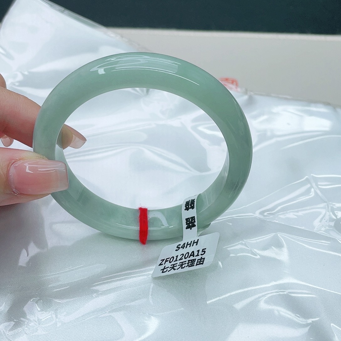 翡翠手镯未镶嵌正57.7