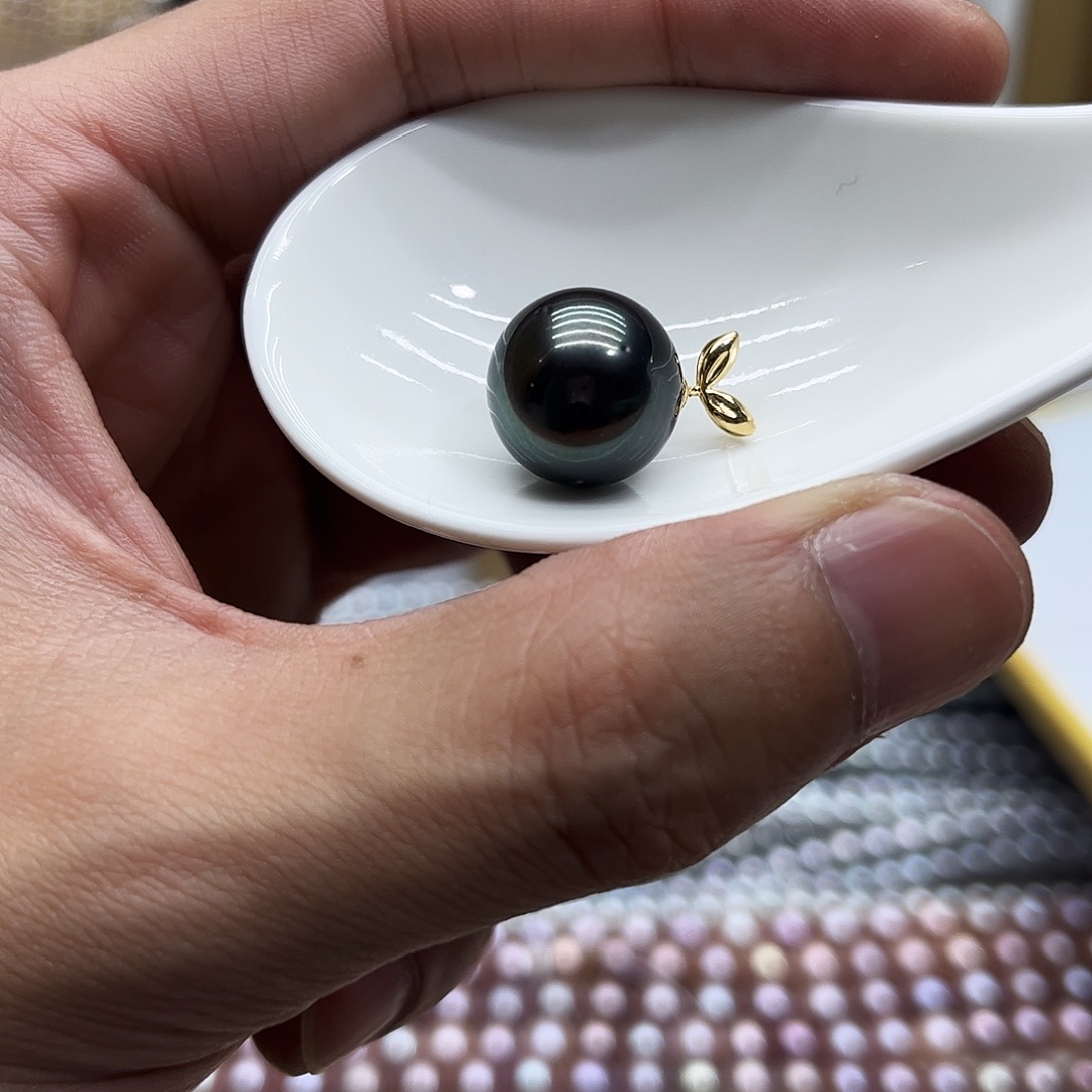 海水珍珠颈饰18K金镶嵌