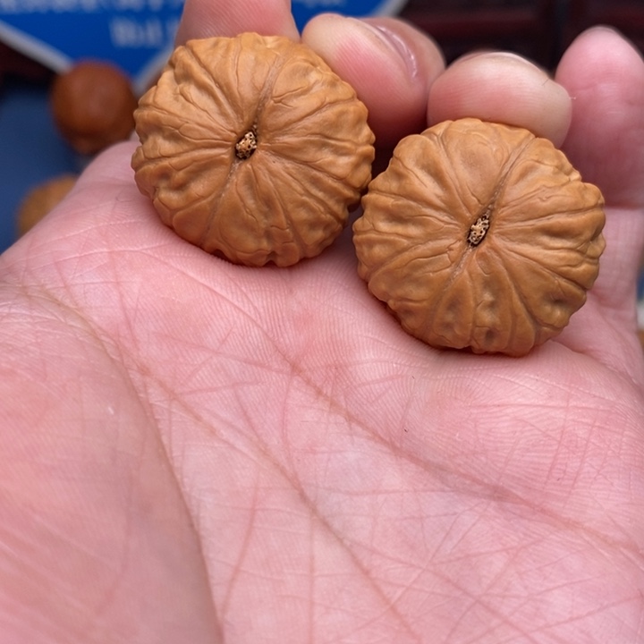 文玩核桃把件小磨盘