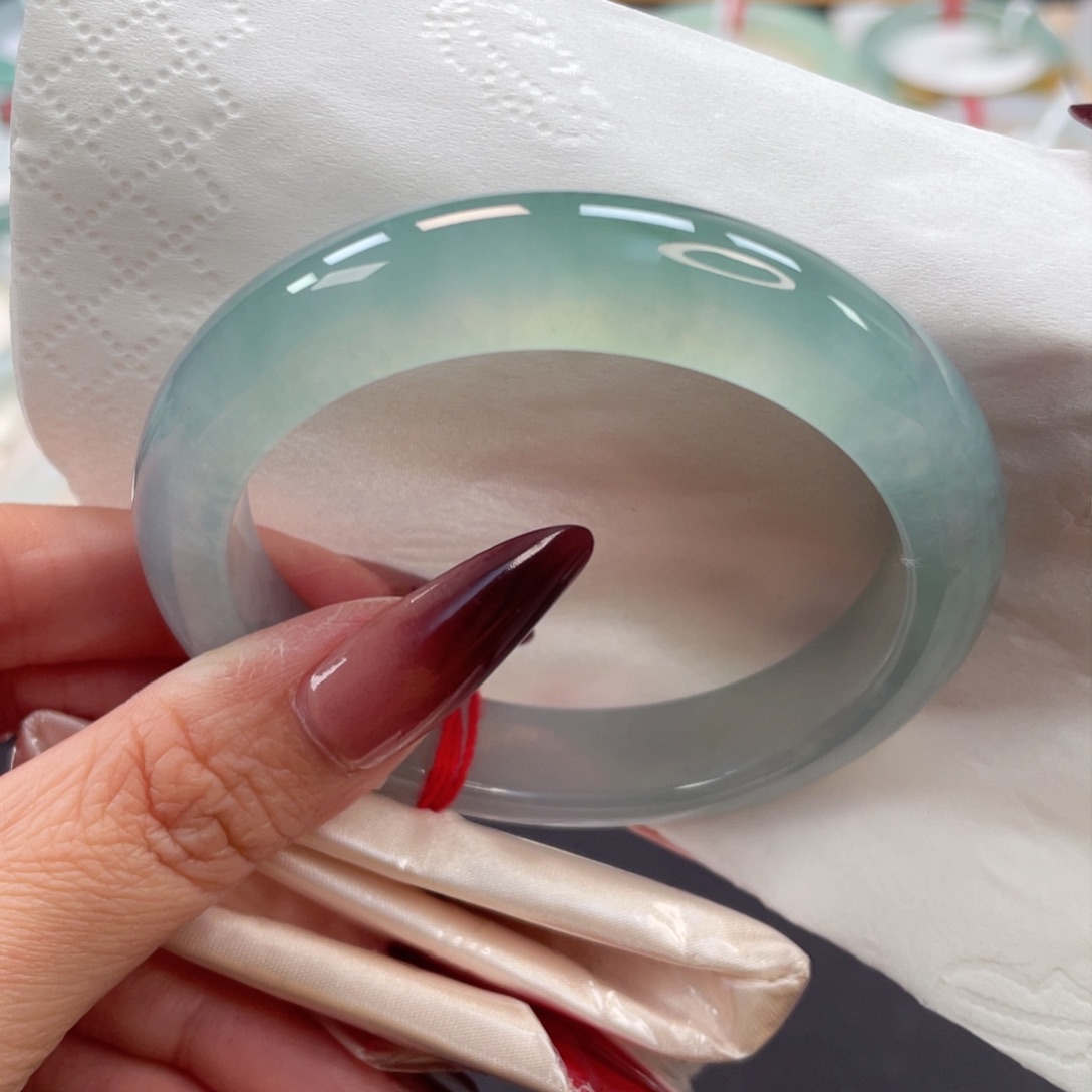 未镶嵌手镯翡翠42号55.5冰胶透光渐变湖水蓝