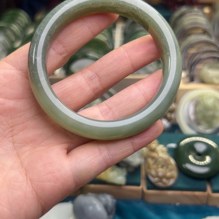 和田玉手镯未镶嵌59.2圈围M320