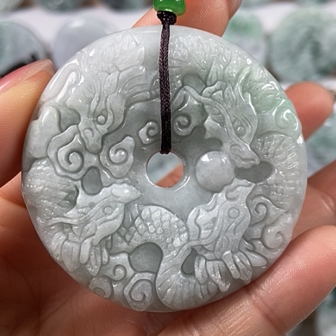 翡翠颈饰未镶嵌九龙扣两面工福利