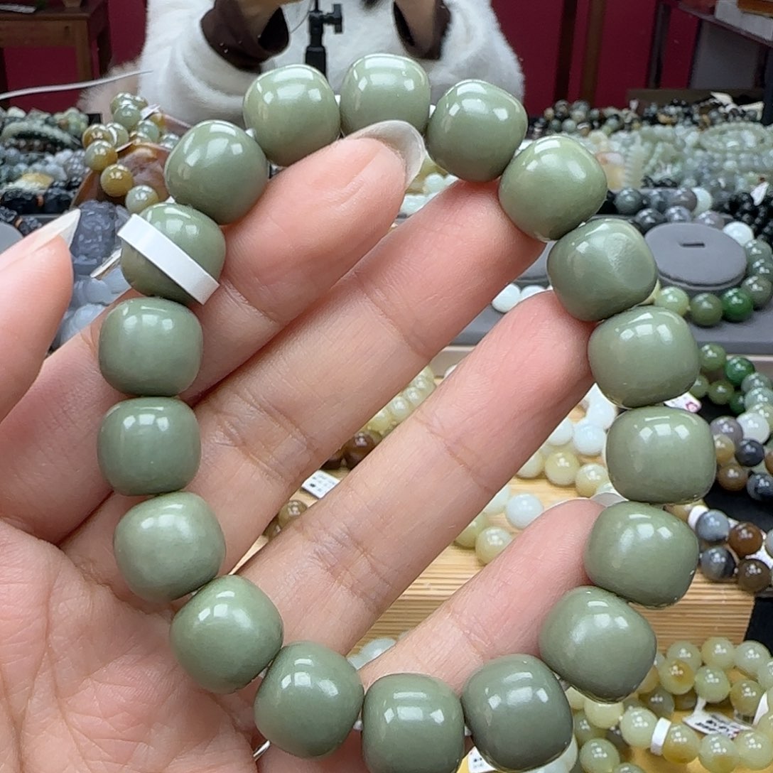 和田玉手链未镶嵌