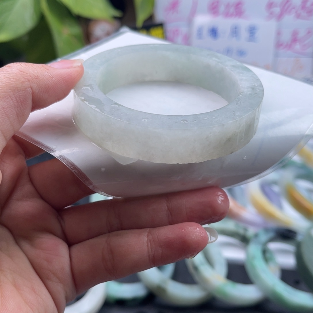 【闪购商品】定制翡翠手镯未镶嵌