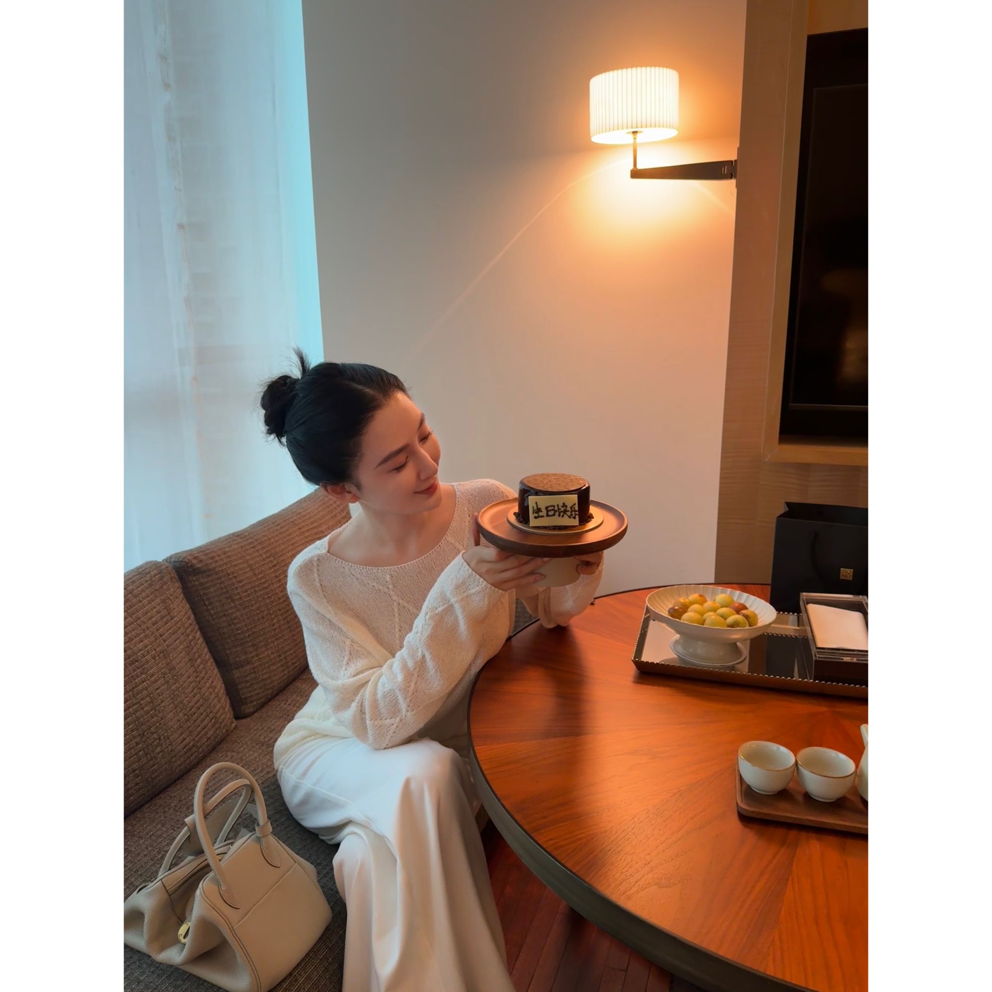 Ruyi如一【菱形格调】新款秋冬菱形镂空针织衫时尚显瘦上衣