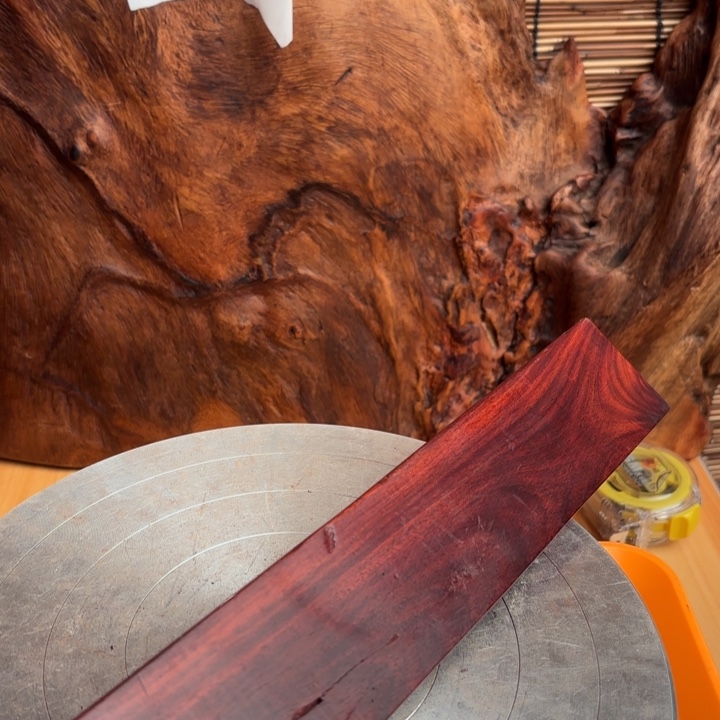 生***大叶紫檀（黑酸枝木类）