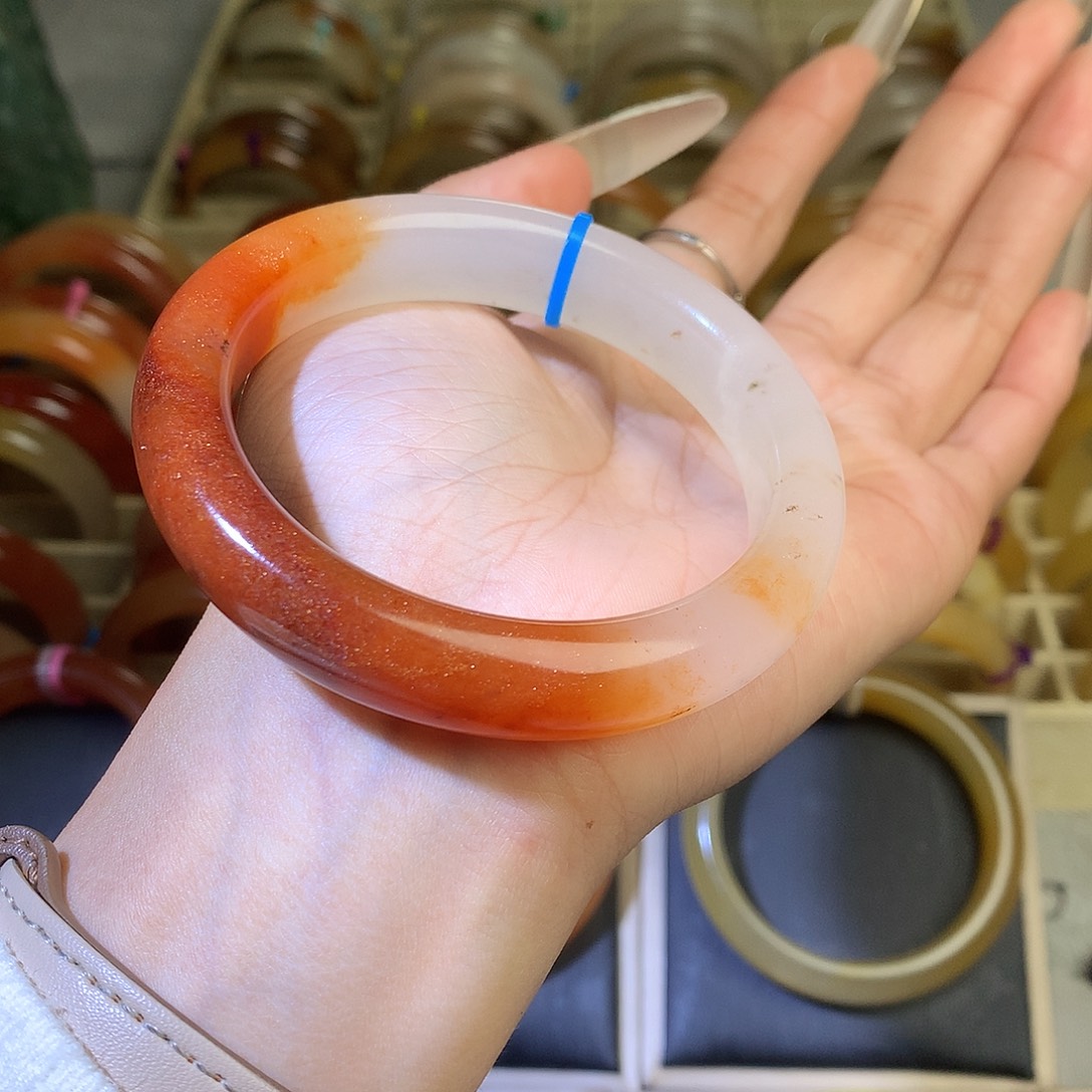 石英质玉（黄龙玉）未镶嵌手镯