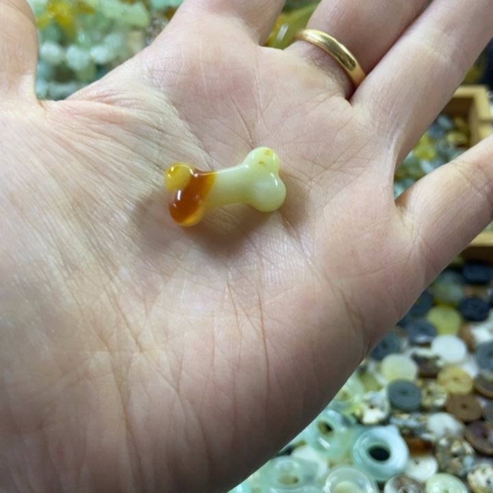 蛇纹石玉配件未镶嵌