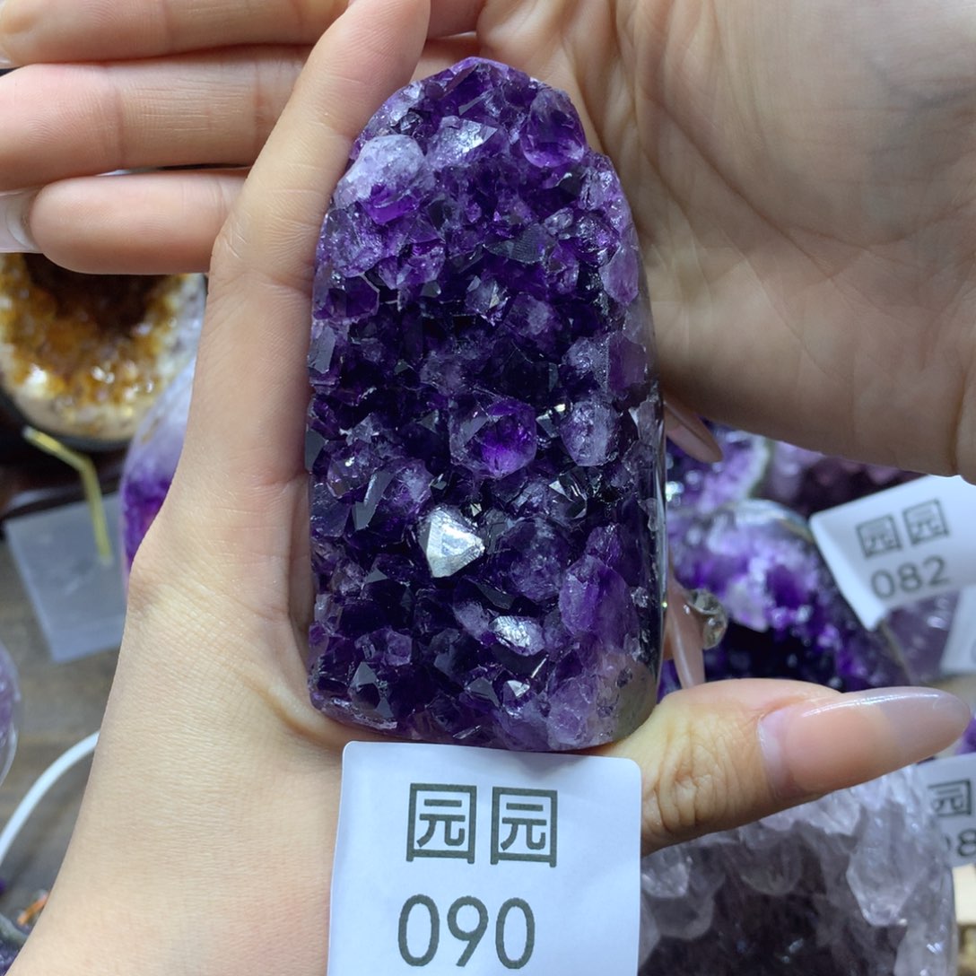 紫晶大型摆件（非配饰）未镶嵌